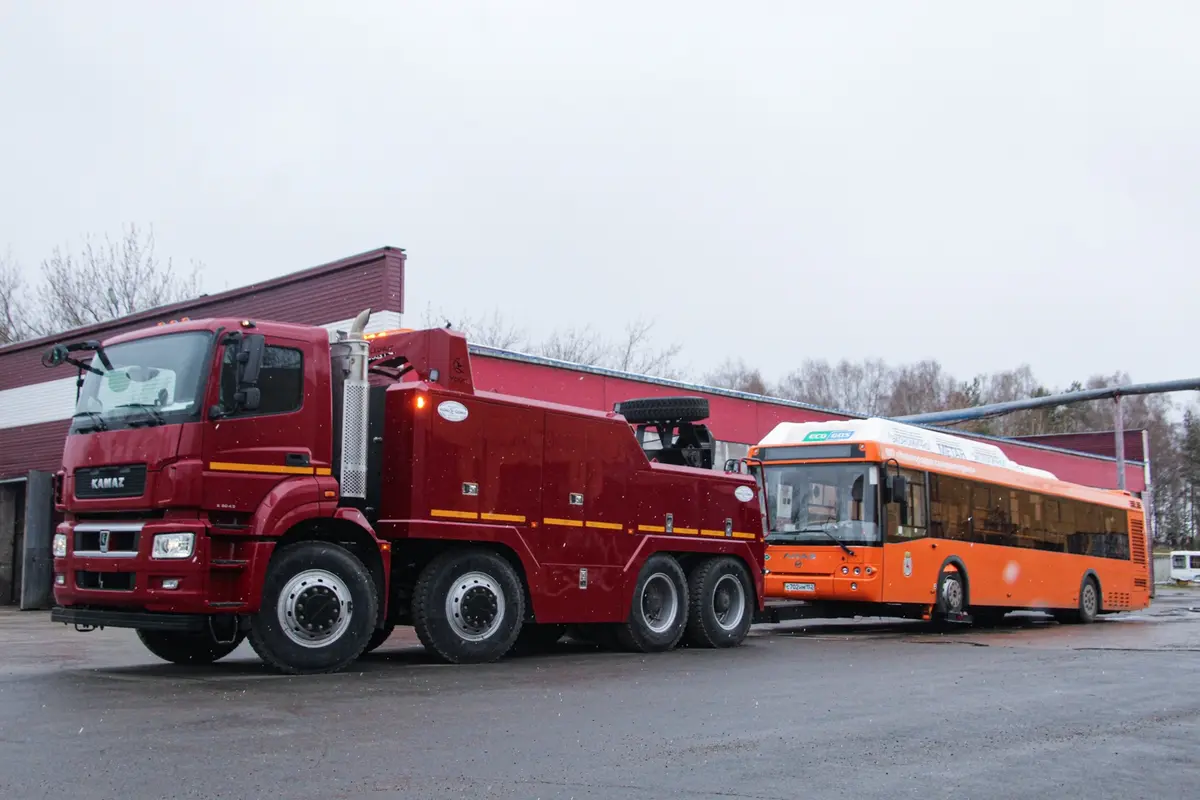 Грузовой эвакуатор Mercedes-Benz Atego