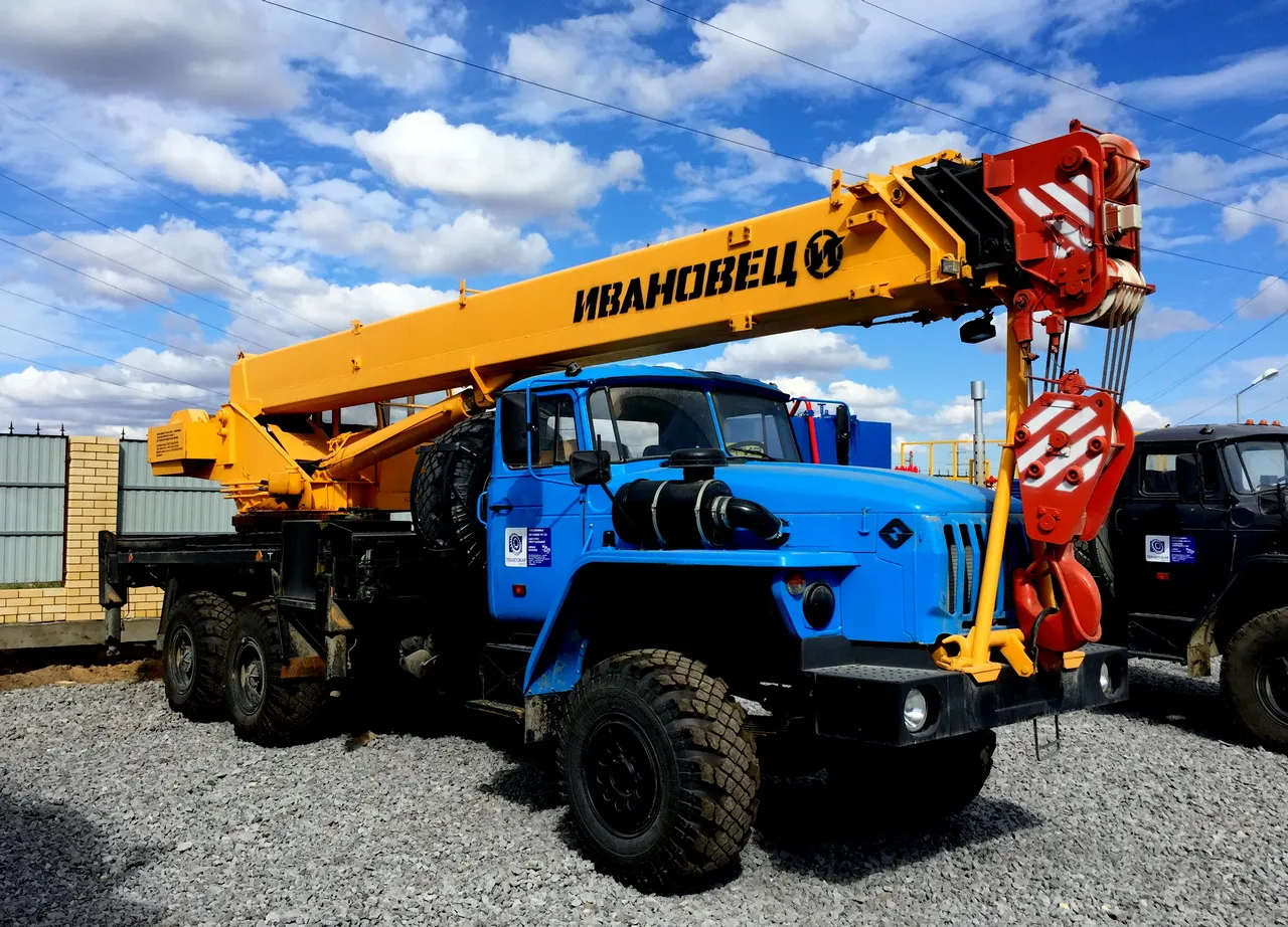 Автокран Liebherr LTM 1220
